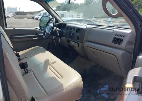 2001 Ford F-350 Lariat/Xl/Xlt z USA, uszkodzony, nr VIN 1FTSW30LX1EA62982